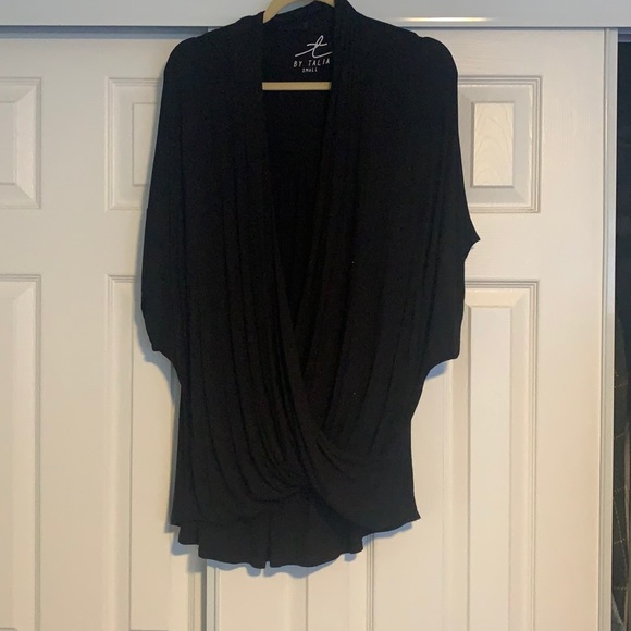 Black wrap top - Picture 1 of 2